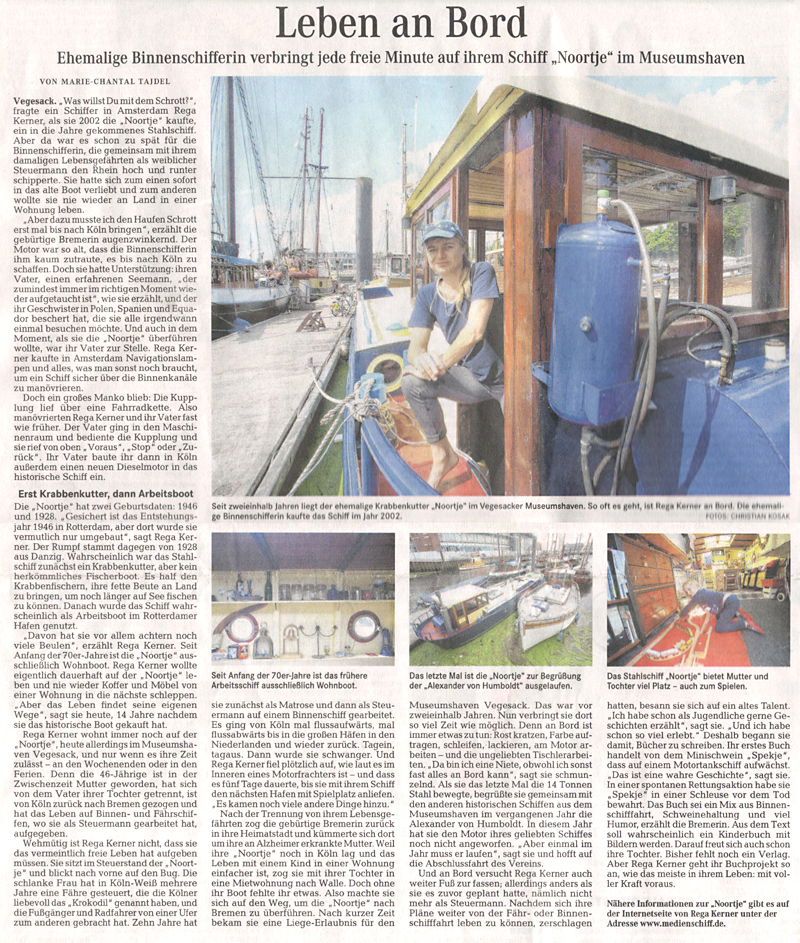 Ehemalige Binnenschifferin verbringt jede freie Minute auf ihrem Boot Noortje im Museumshaven. Steht lässig in der Steuerhaustür.